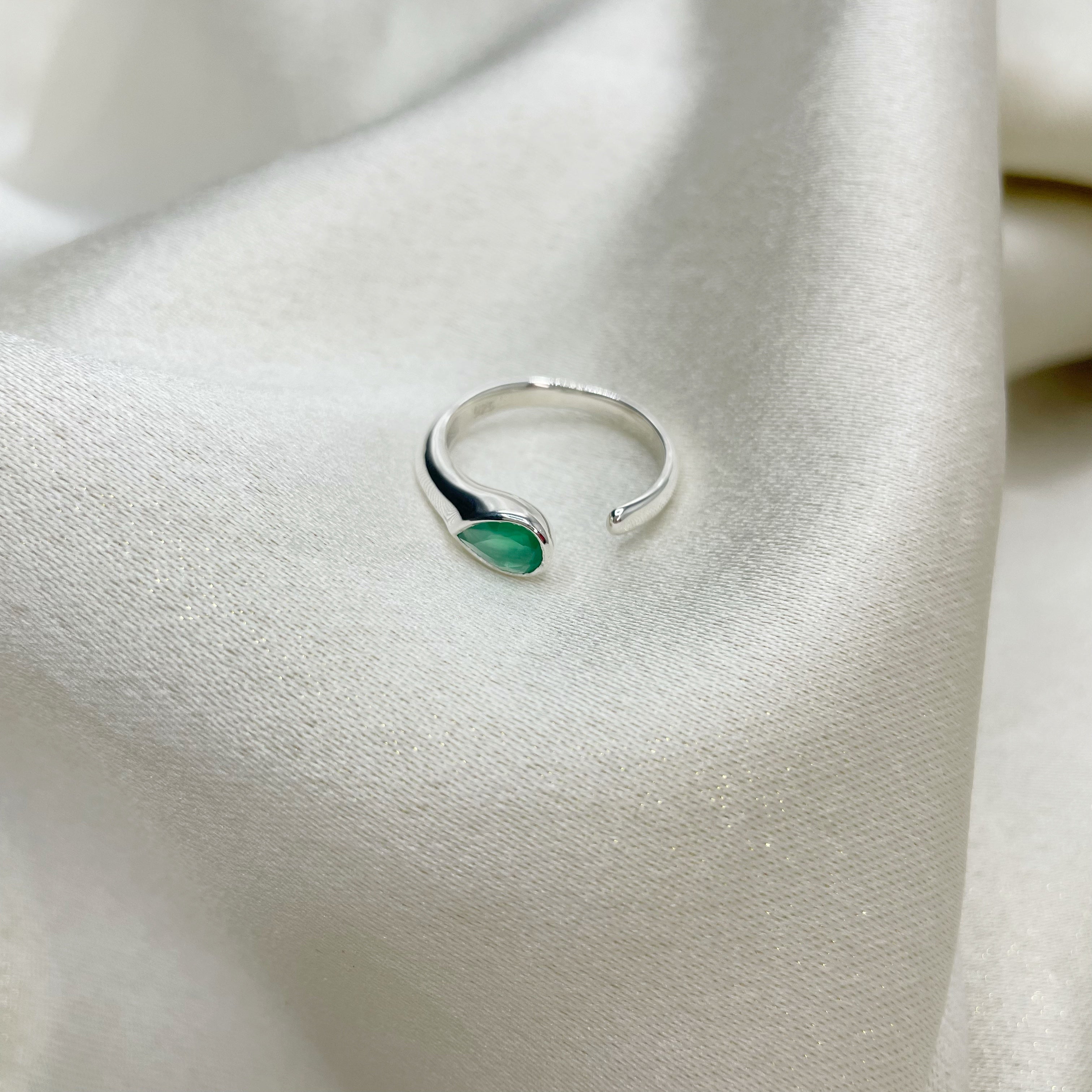 Anello Onice Verde a Goccia - Argento 925