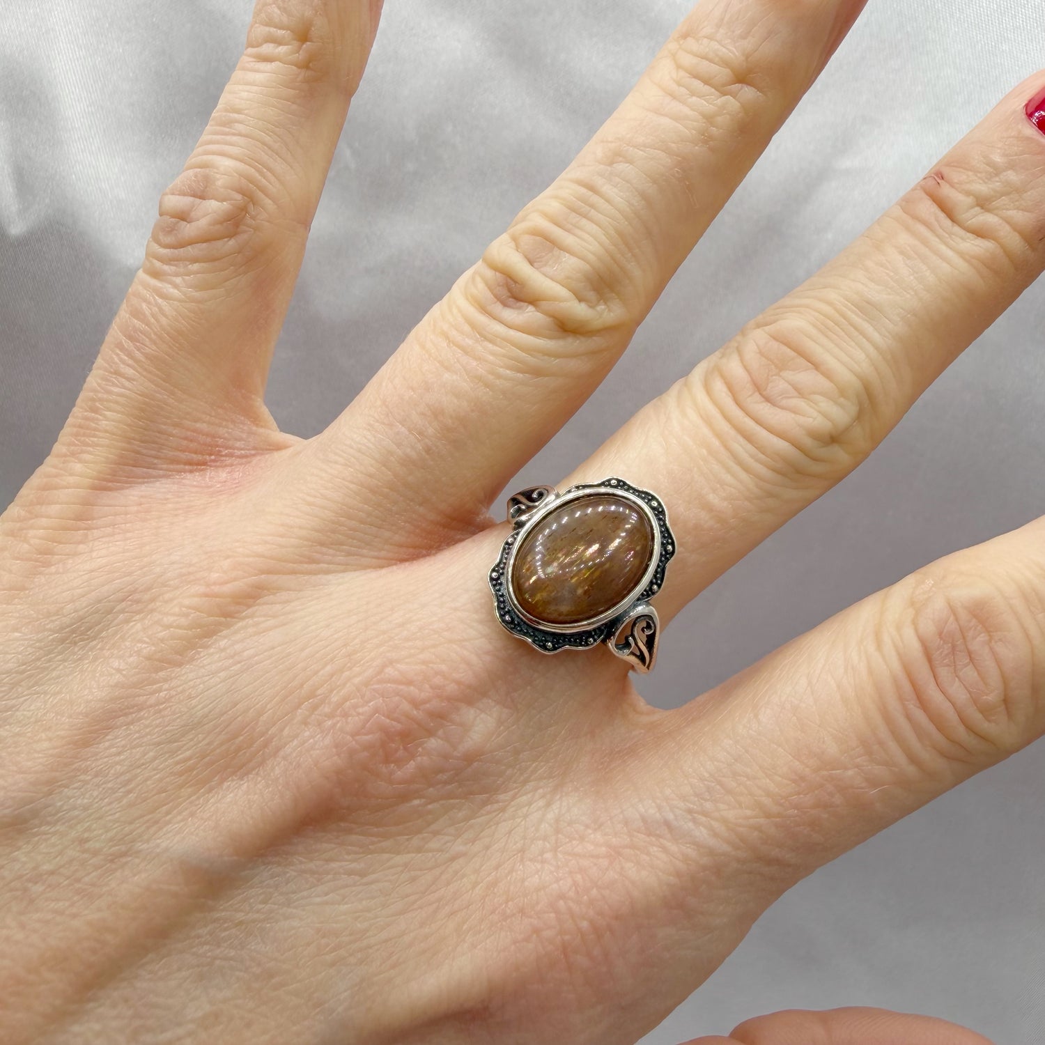Anello Pietra del Sole e Argento 925
