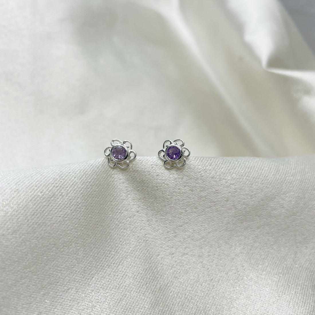 Orecchini a lobo con Fiore e Ametista - Argento 925