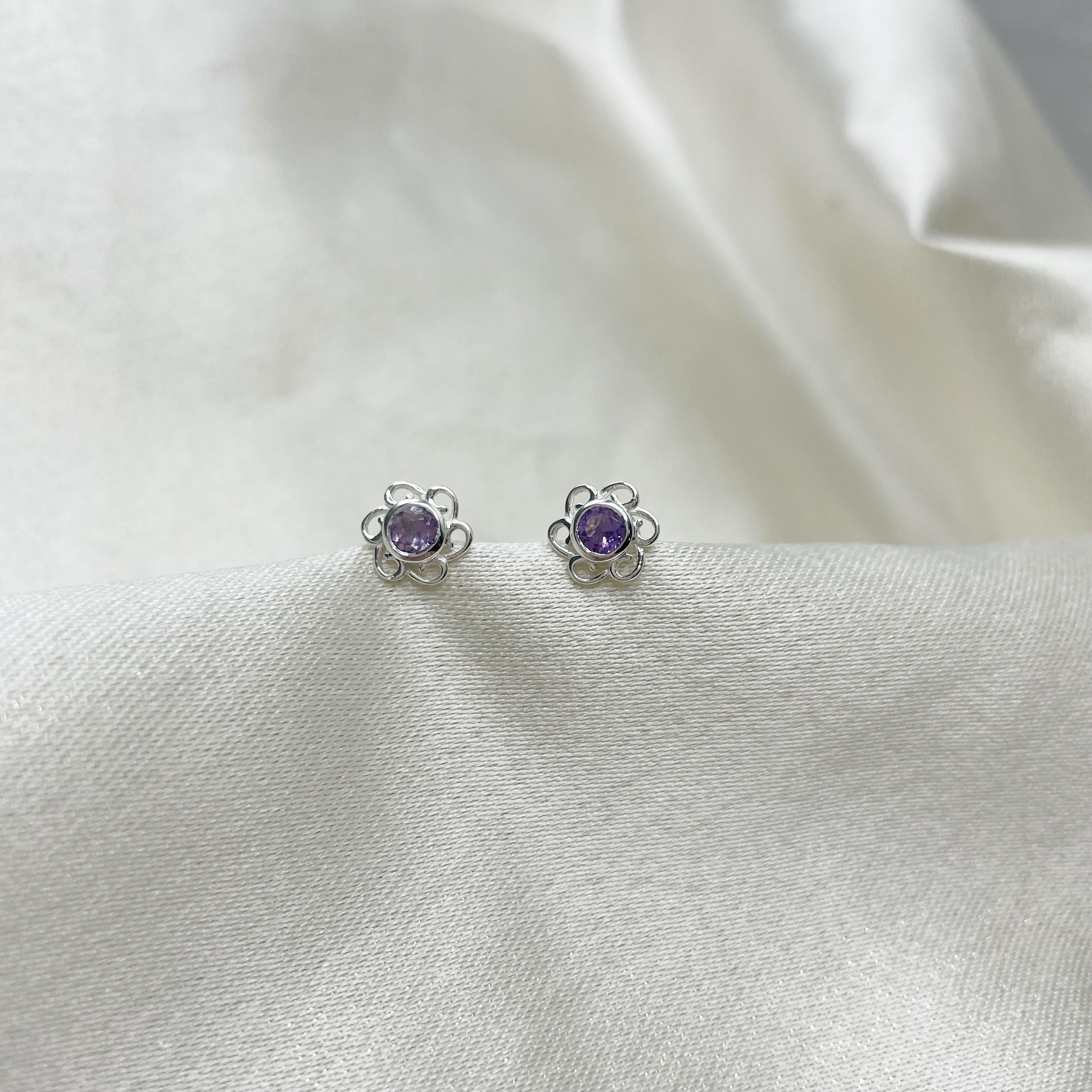 Orecchini a lobo con Fiore e Ametista - Argento 925
