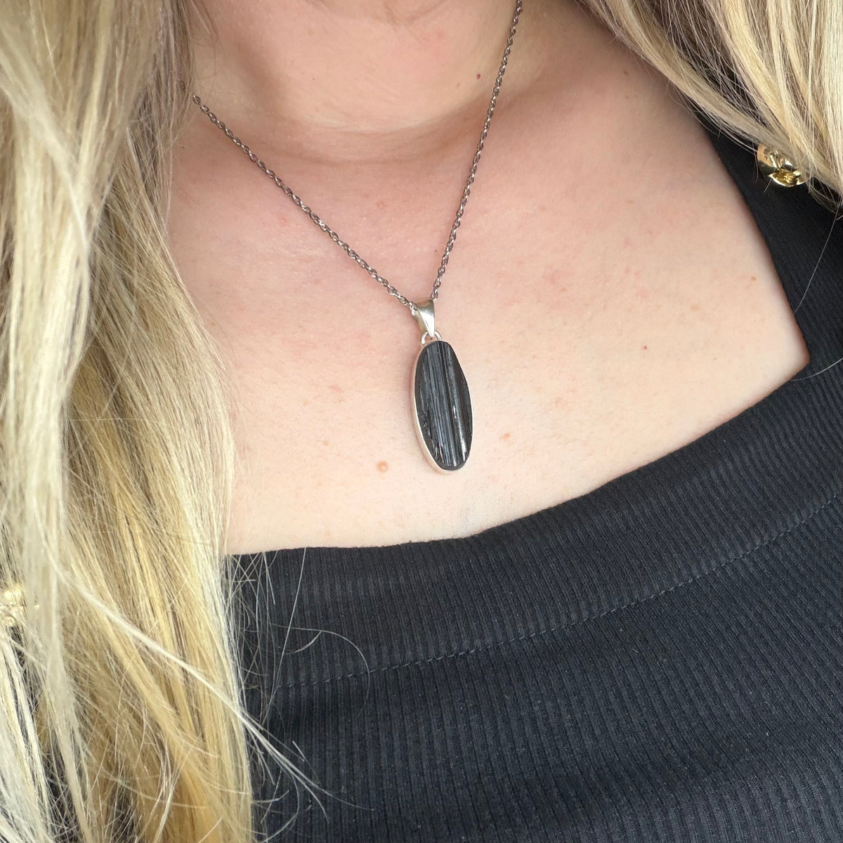 Ciondolo Tormalina Nera Grezza - Argento 925 - Ovale