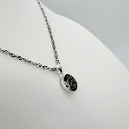 Ciondolo Quarzo Tormalinato Ovale - Argento 925