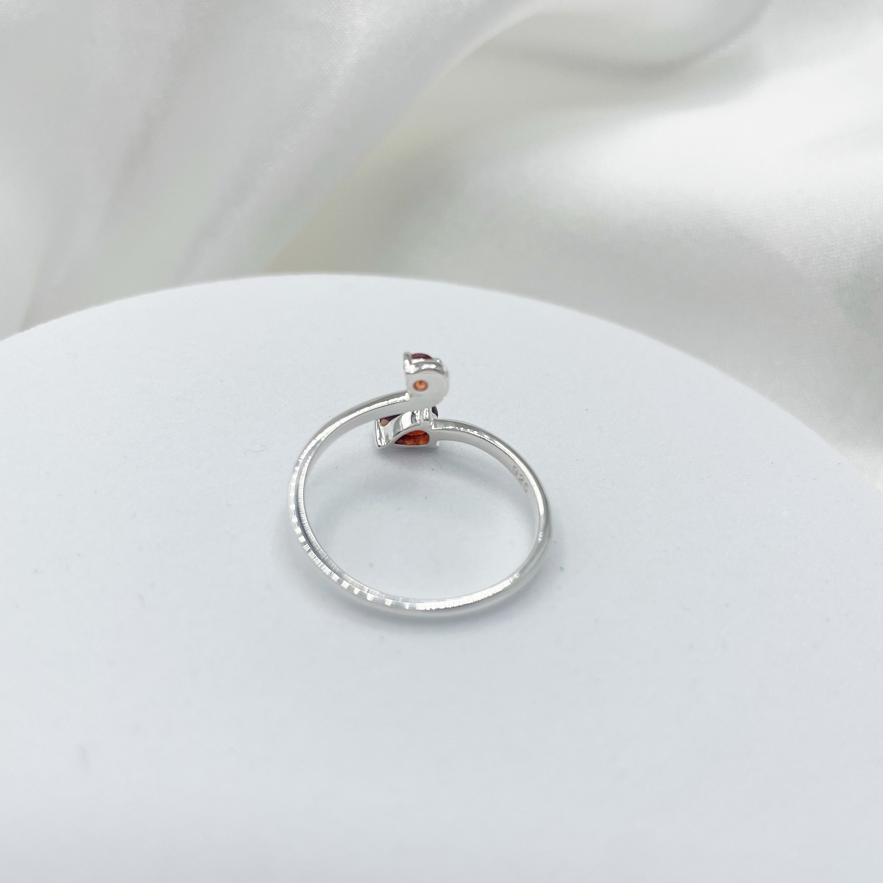 Anello Intreccio Granato e Argento 925