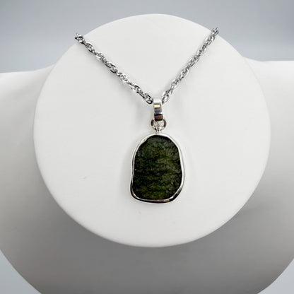 Ciondolo Moldavite Grezza e Argento 925
