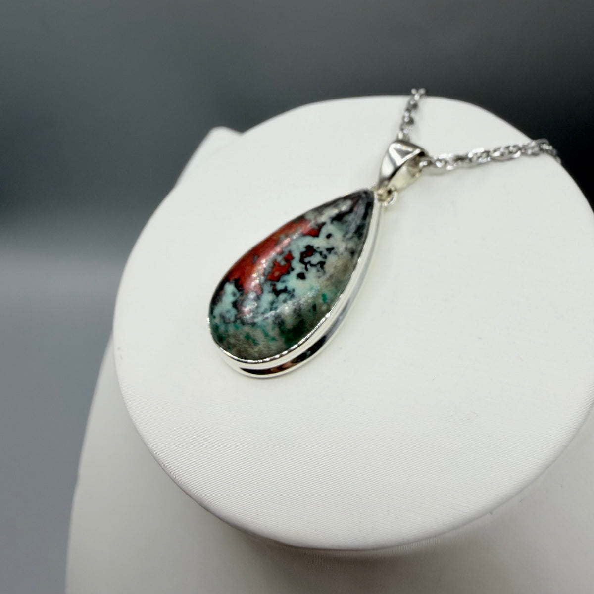 Ciondolo Cuprite e Argento 925 - Goccia