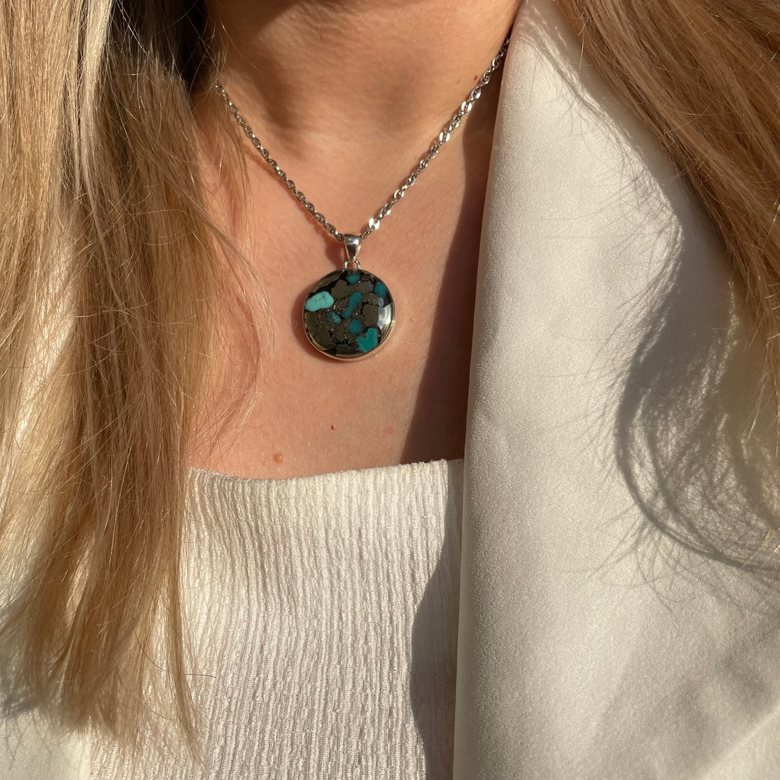 Ciondolo Turchese Naturale in Pirite | Argento 925 - Tondo