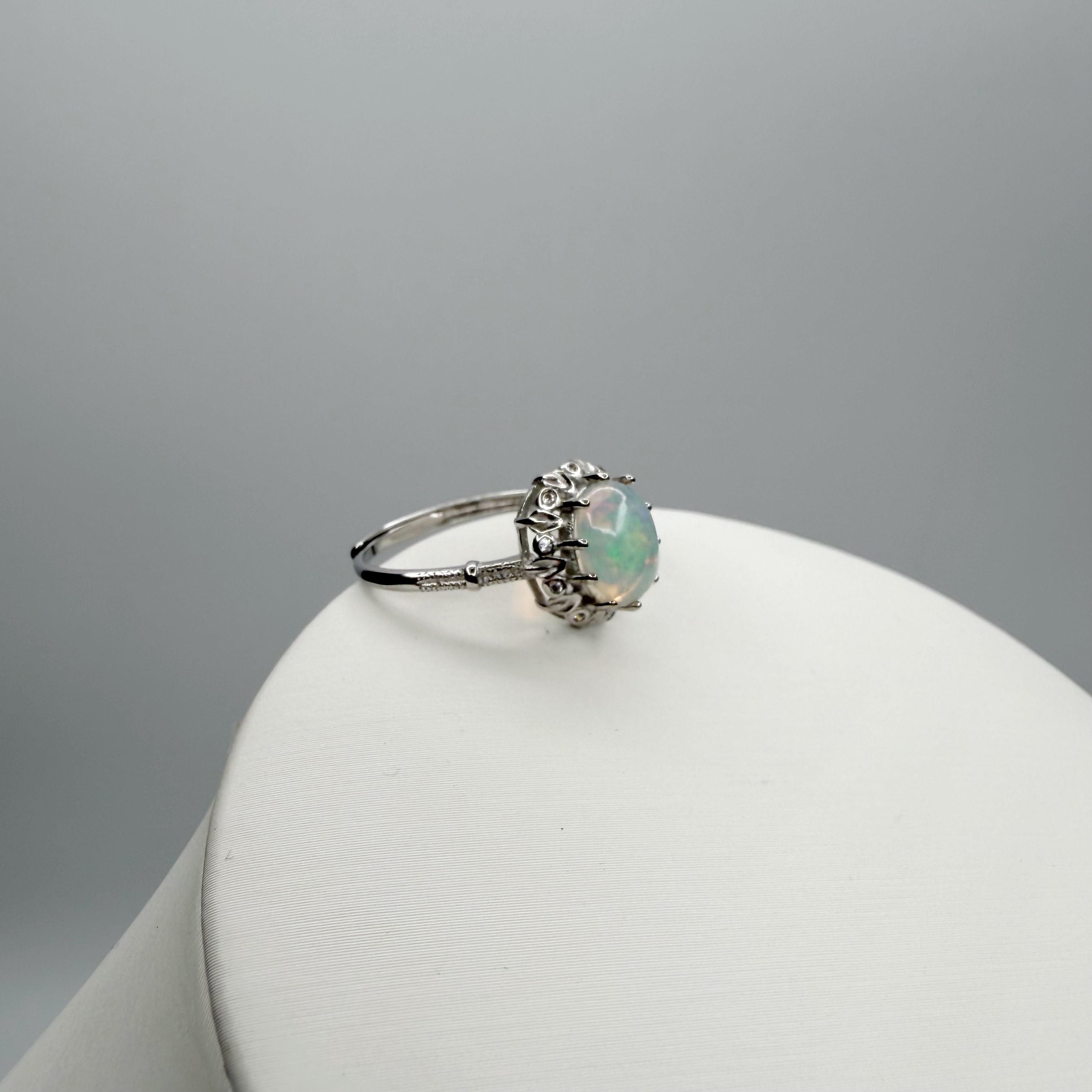Anello Opale Etiope e Argento 925