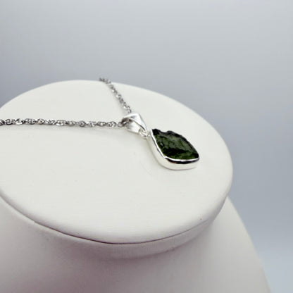 Ciondolo Moldavite Grezza - Argento 925