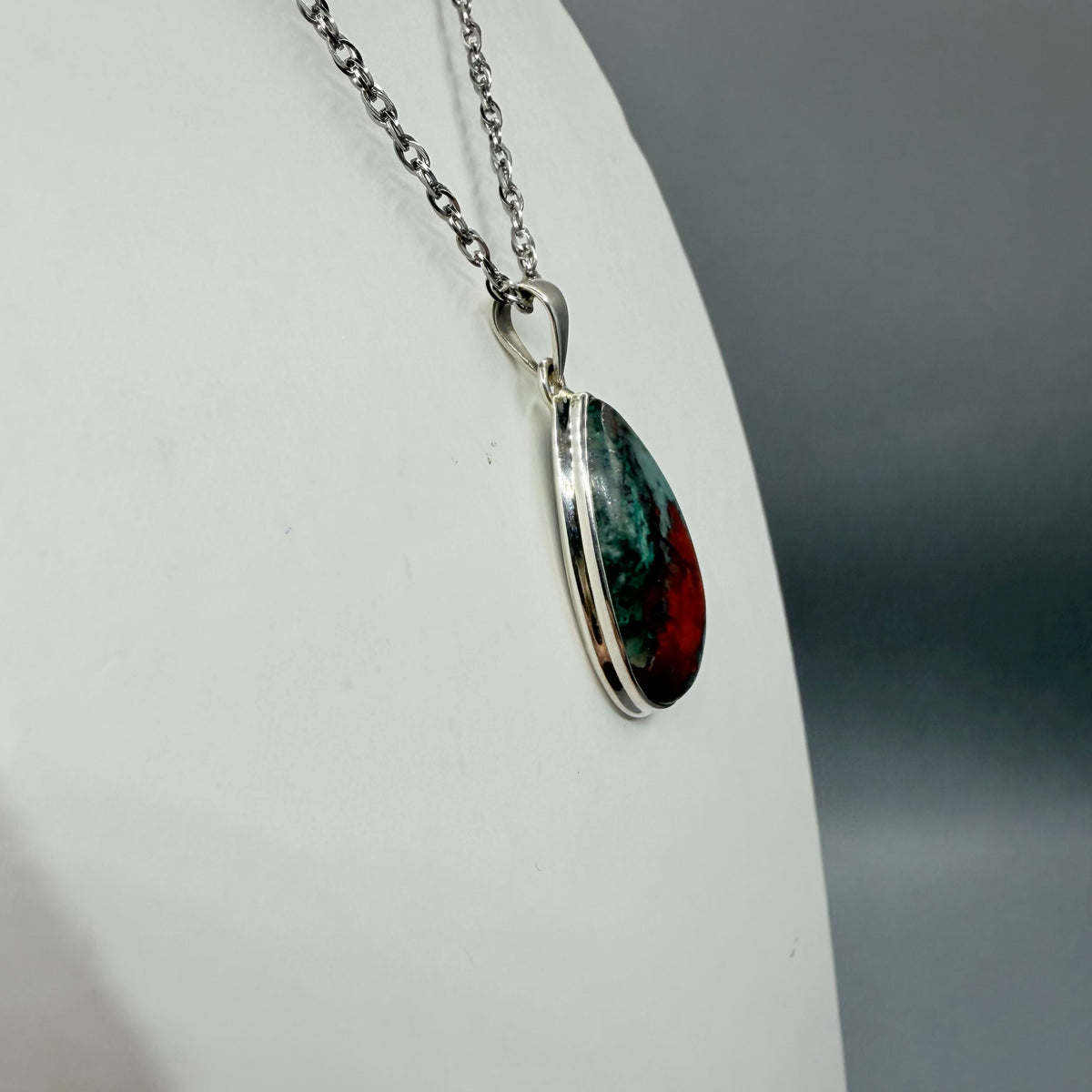 Ciondolo Cuprite e Argento 925 - Goccia