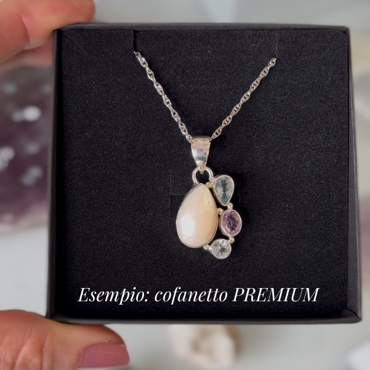 Coniglietto delle Sorprese: confanetto Pasquale con collana