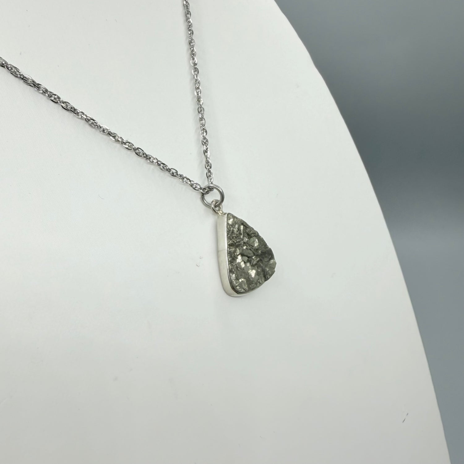 Ciondolo Pirite Grezza - Argento 925 - a Goccia