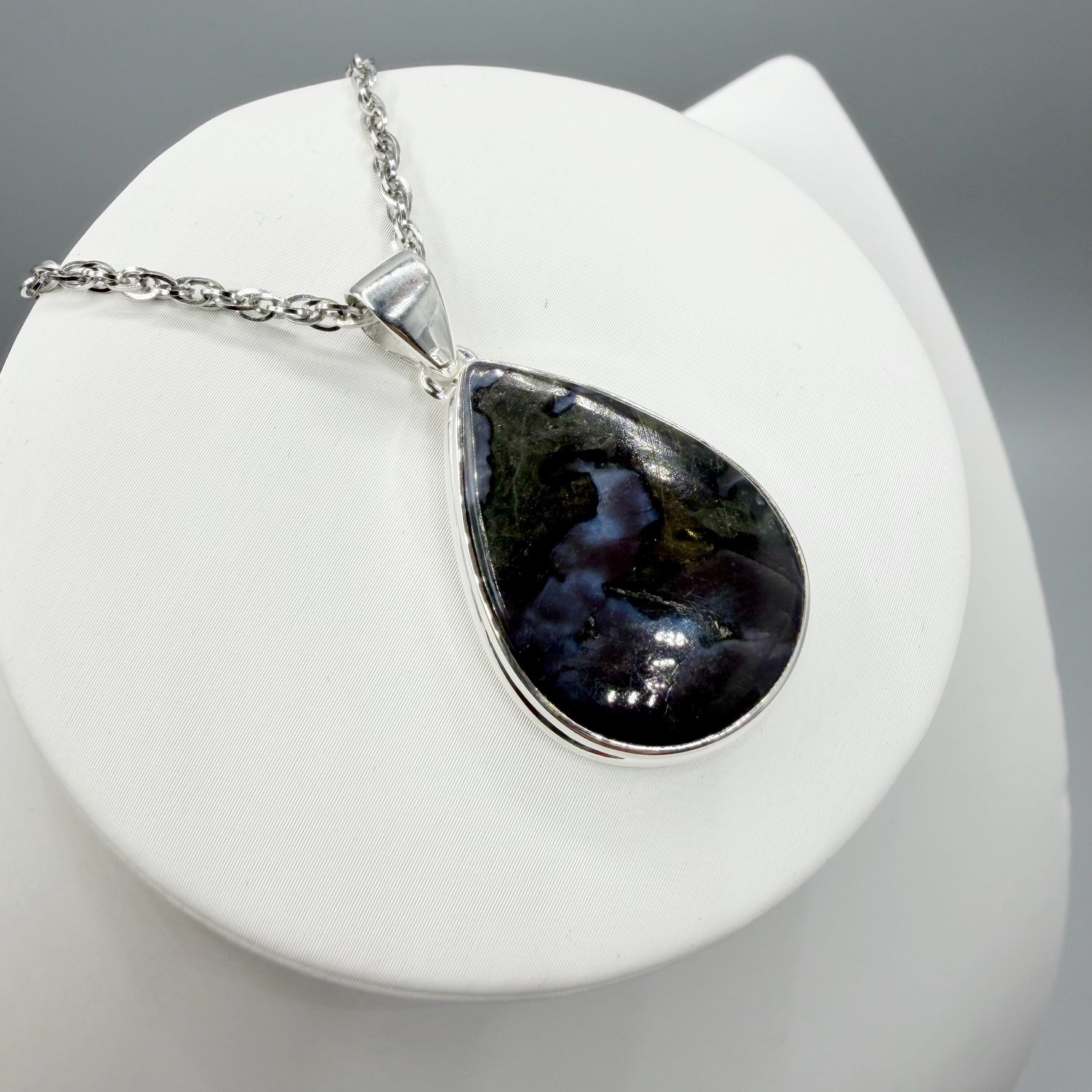 Ciondolo Merlinite Mistica e Argento 925 - a Goccia
