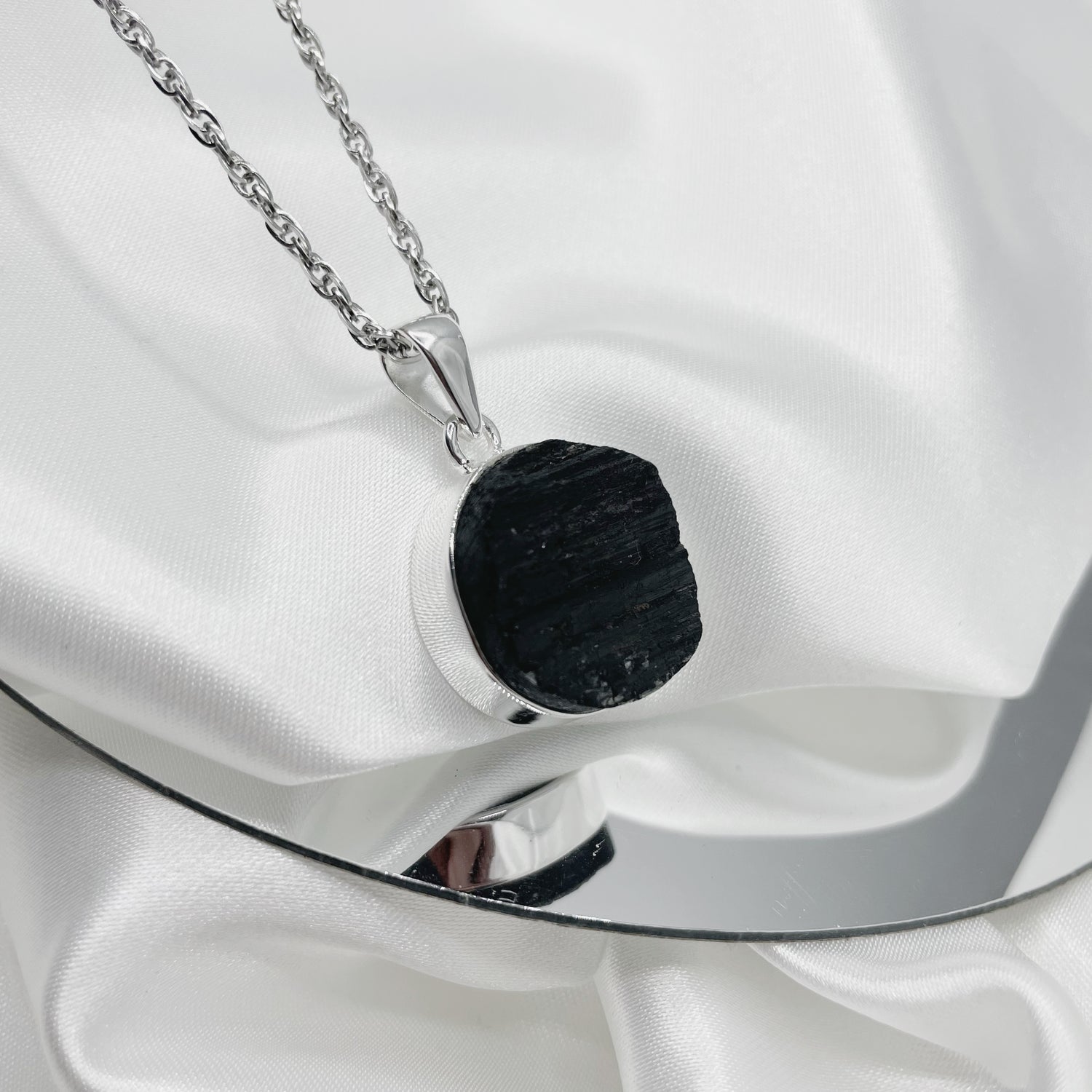 Ciondolo Tormalina Nera Grezza Tondo - Argento 925