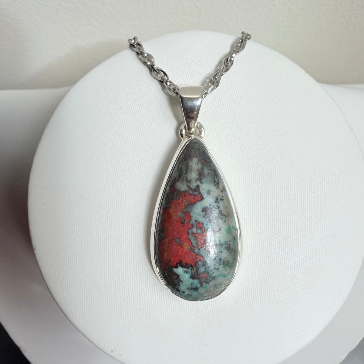 Ciondolo Cuprite e Argento 925 - Goccia