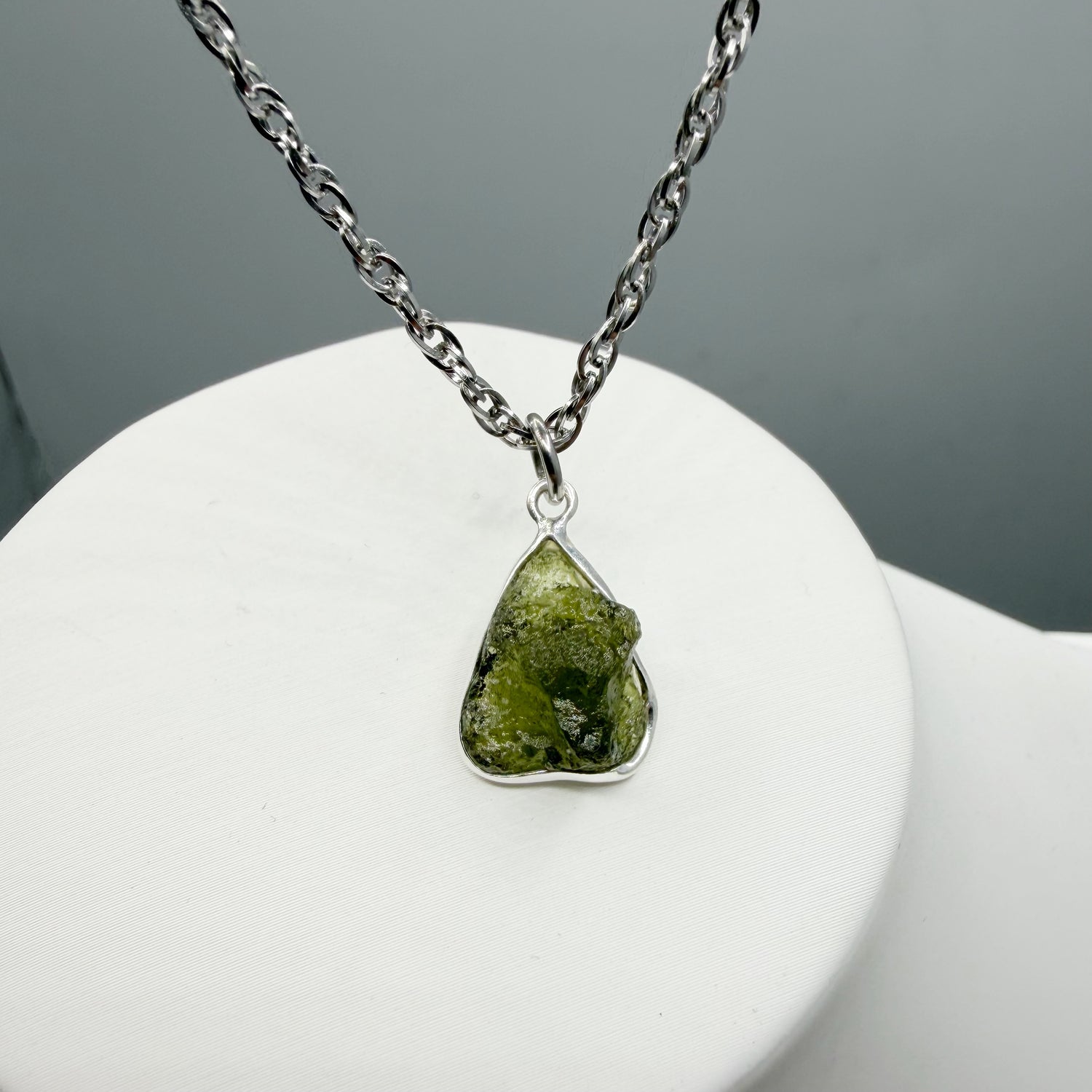 Ciondolo Moldavite Grezza e Argento 925