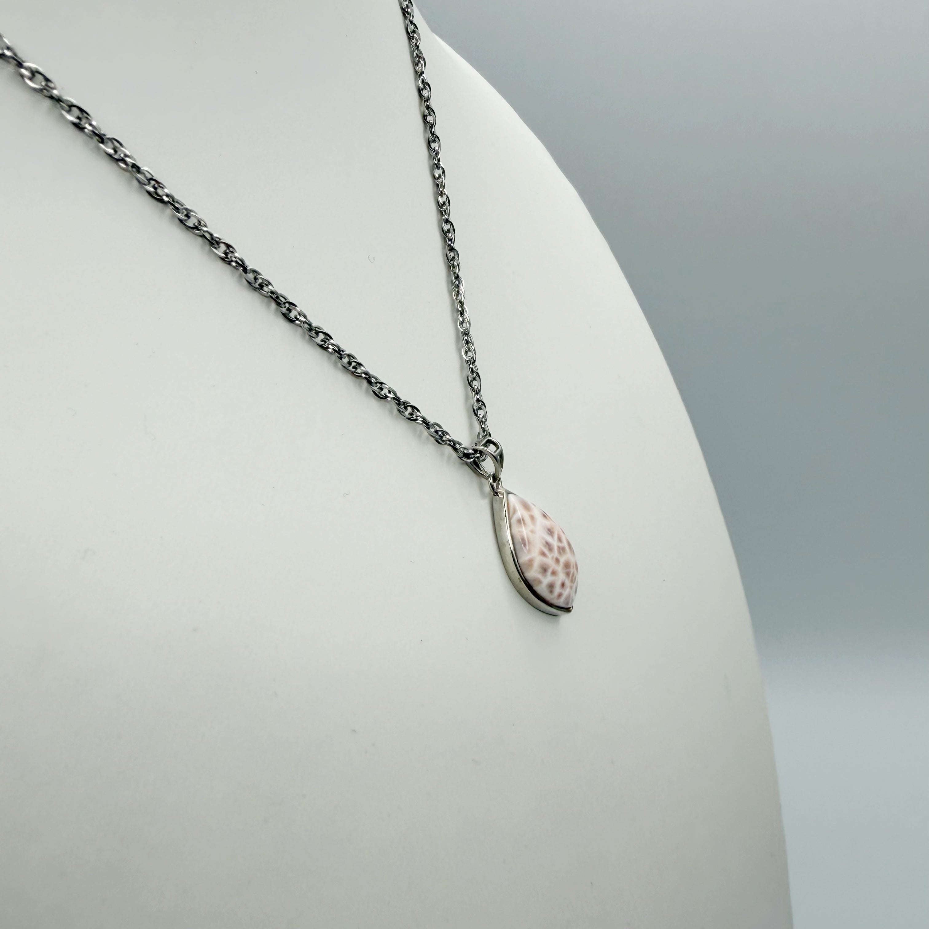 Ciondolo Natrolite e Argento 925