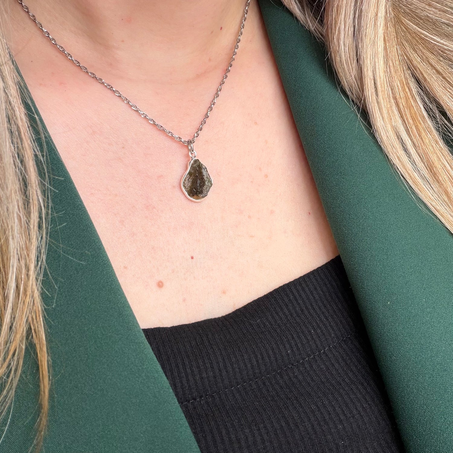 Ciondolo Moldavite Grezza e Argento 925