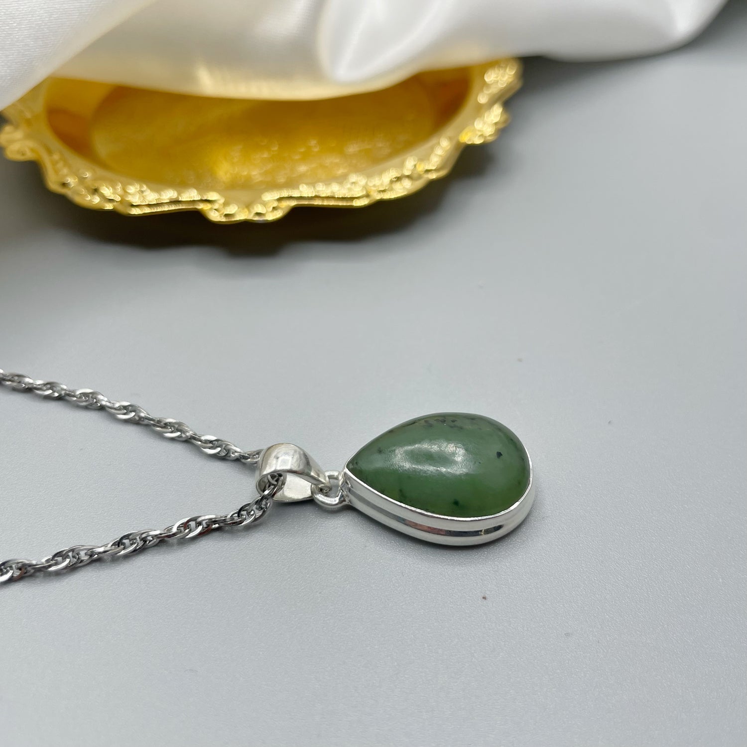 Ciondolo Giada Nefrite a Goccia - Argento 925