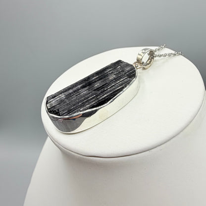 Ciondolo Tormalina Nera Grezza - Argento 925 - Ovale Grande