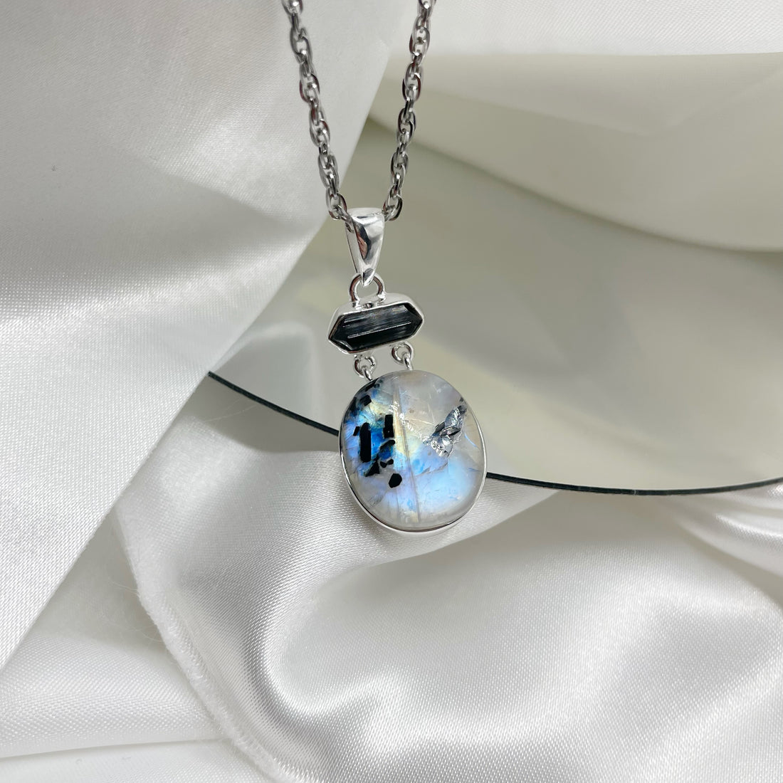 Ciondolo Labradorite e Tormalina Ovale - Argento 925