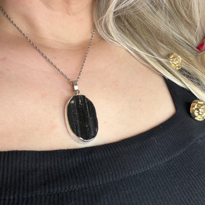 Ciondolo Tormalina Nera Grezza - Argento 925 - Ovale Grande