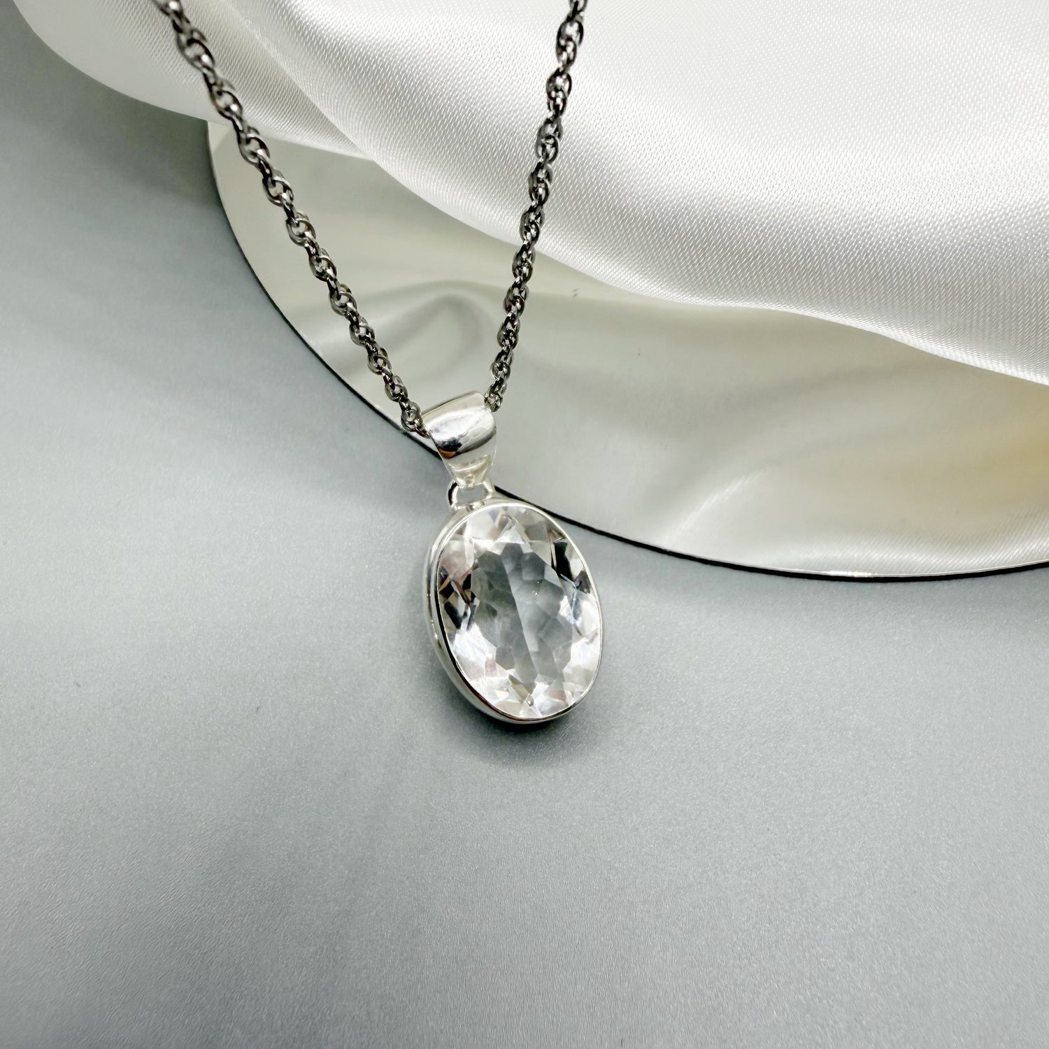 Ciondolo Cristallo di Rocca e Argento 925 - Ovale
