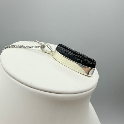 Ciondolo Tormalina Nera Grezza - Argento 925 - Ovale