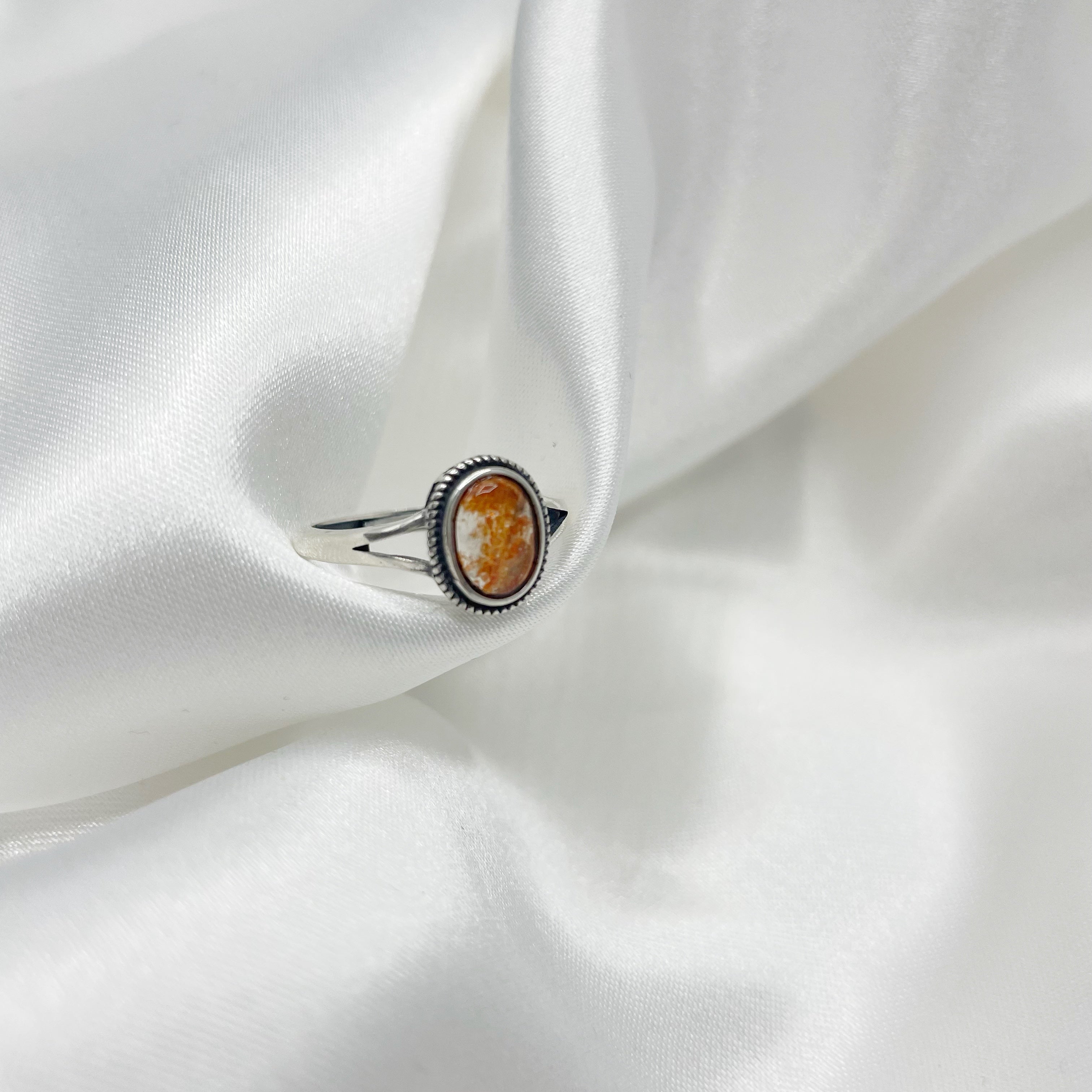 Anello Pietra del Sole e Argento 925