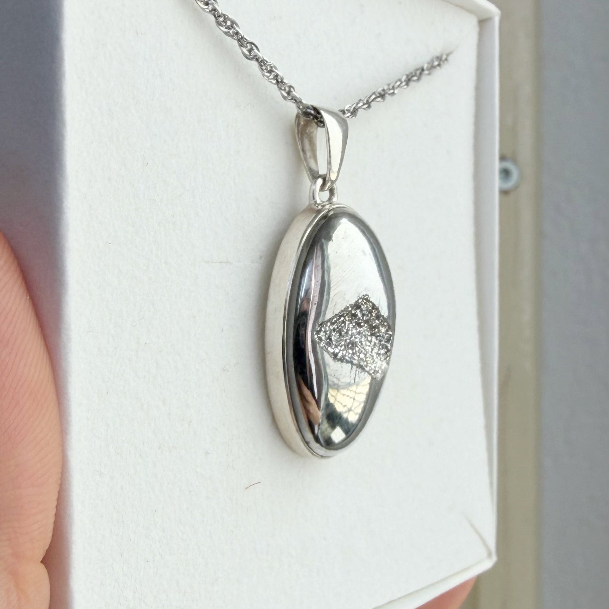 Ciondolo Drusa di Agata con Pirite Aura - Argento 925 - Ovale