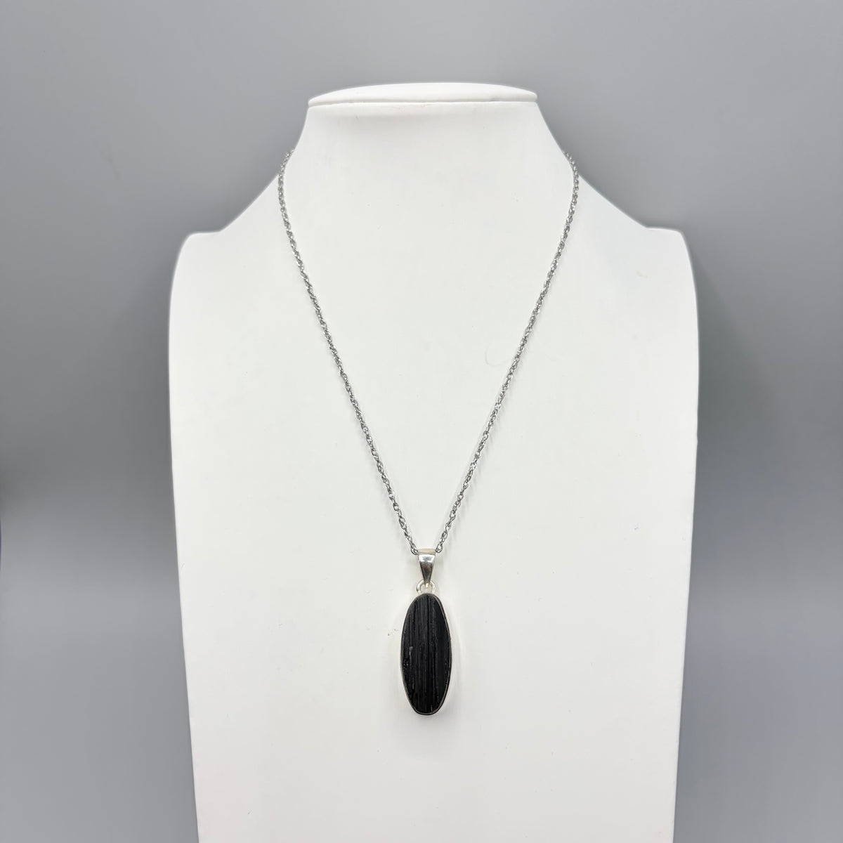 Ciondolo Tormalina Nera Grezza - Argento 925 - Ovale