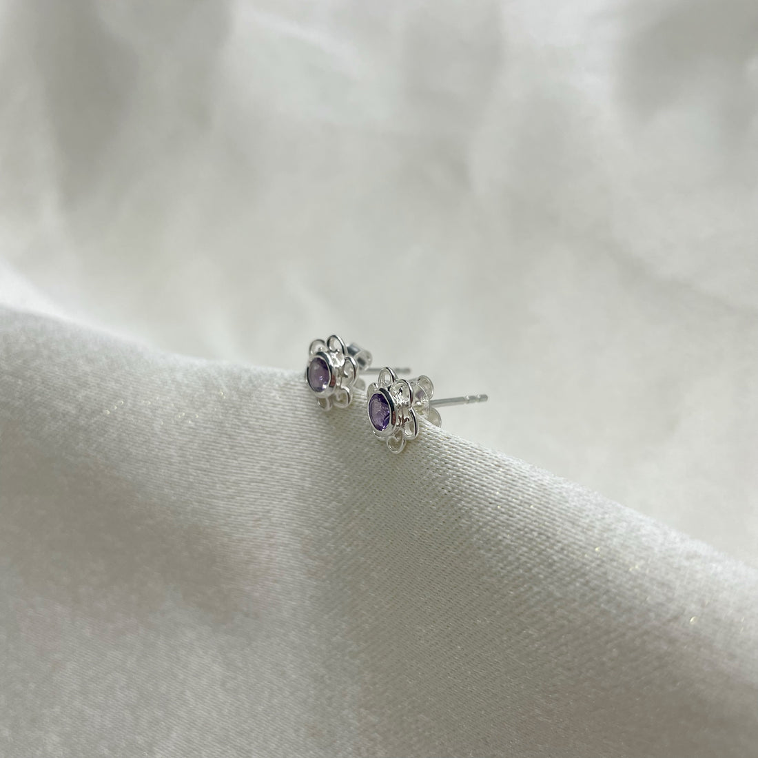 Orecchini a lobo con Fiore e Ametista - Argento 925