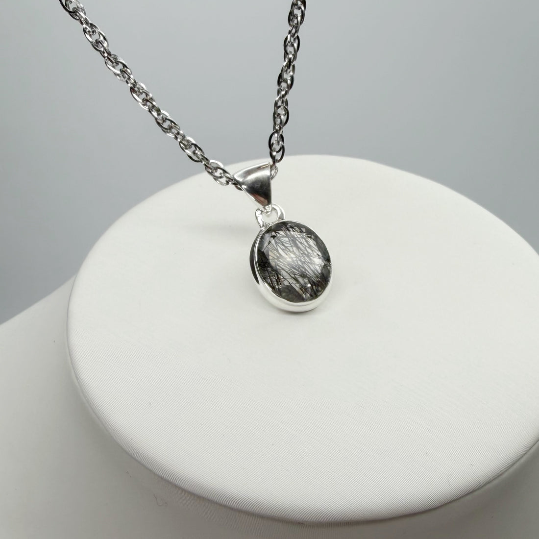 Ciondolo Quarzo Tormalinato Ovale - Argento 925