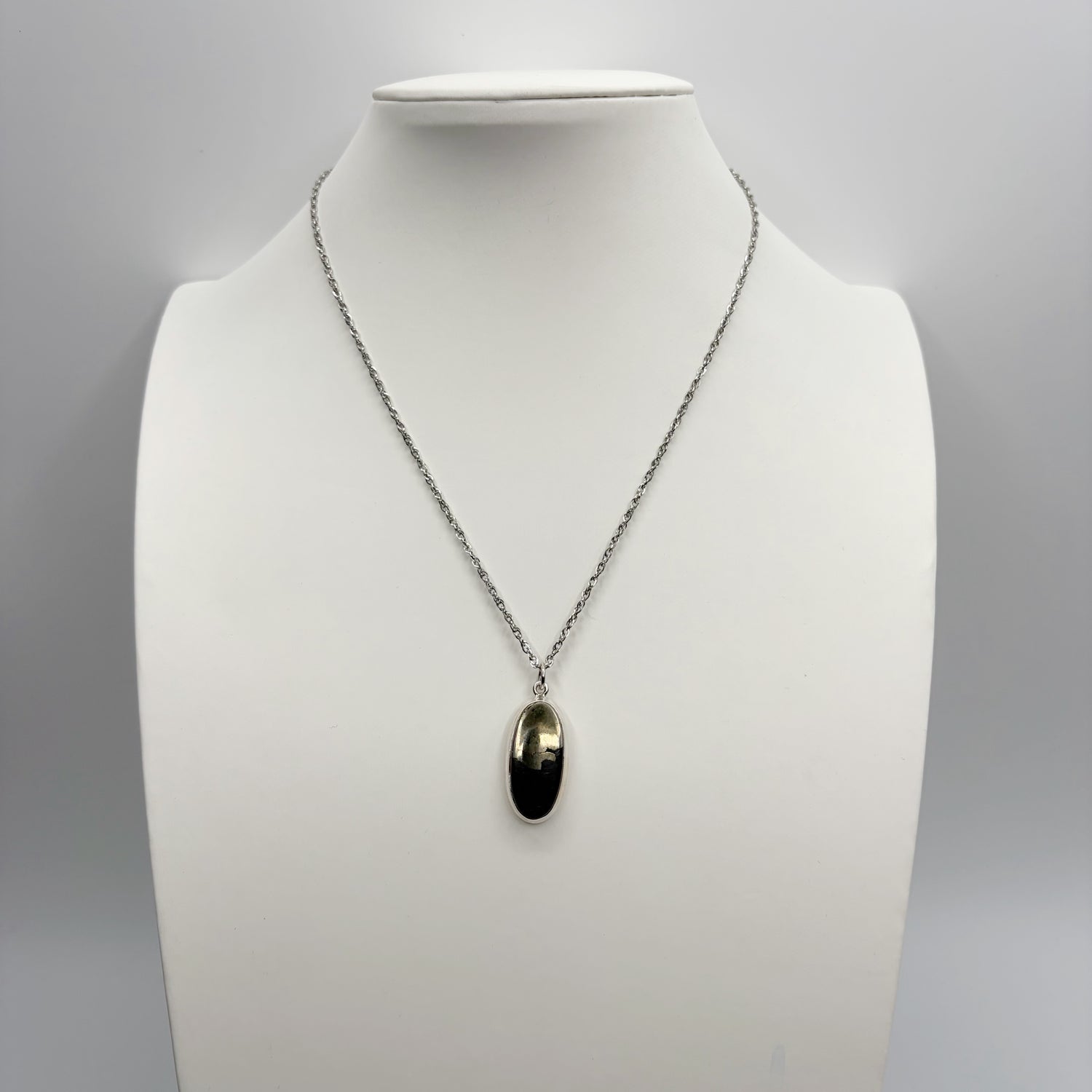 Ciondolo Pirite in Magnetite - Argento 925