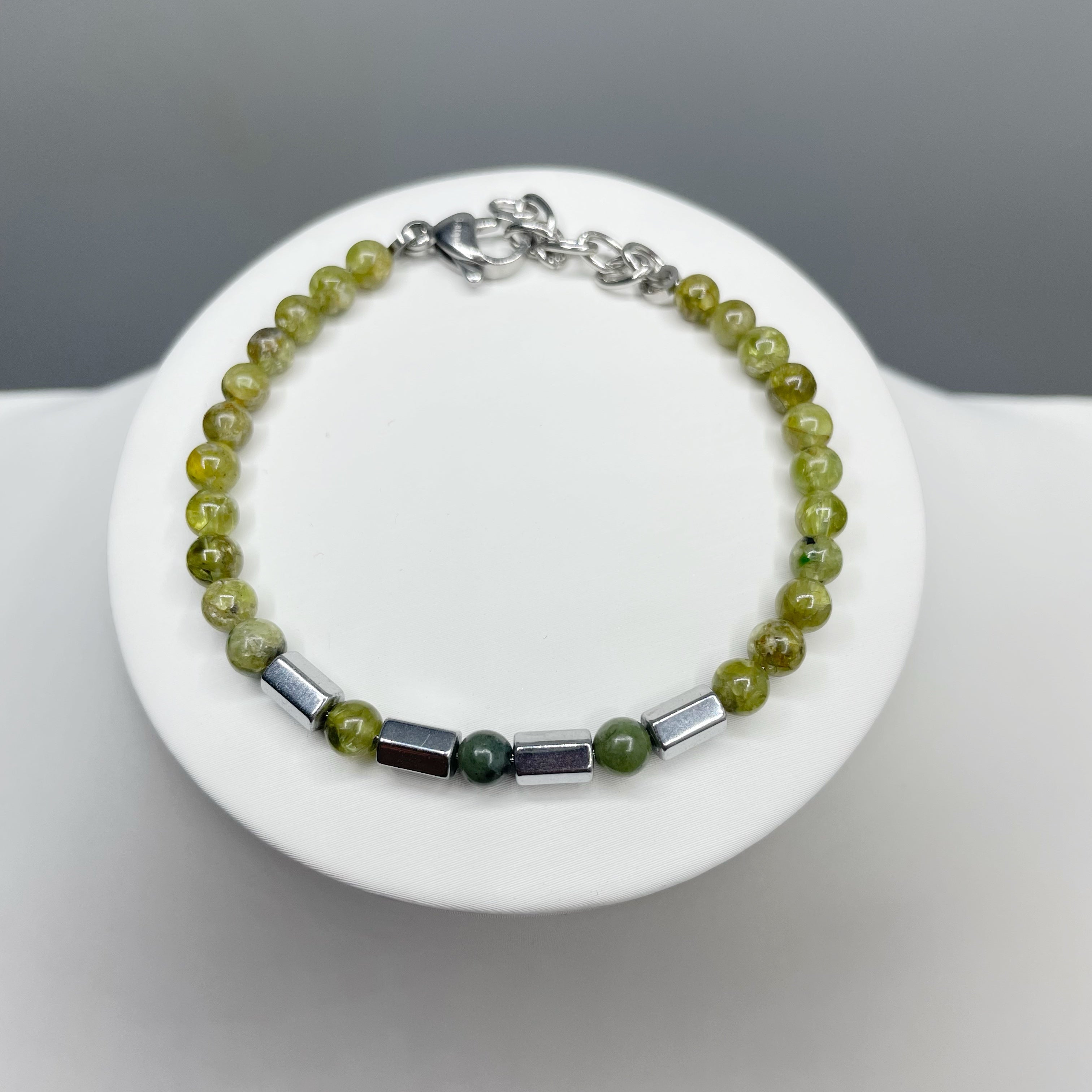 Bracciale Salute Energetica - Peridoto, Giada, Ematite - LIMITED EDITION