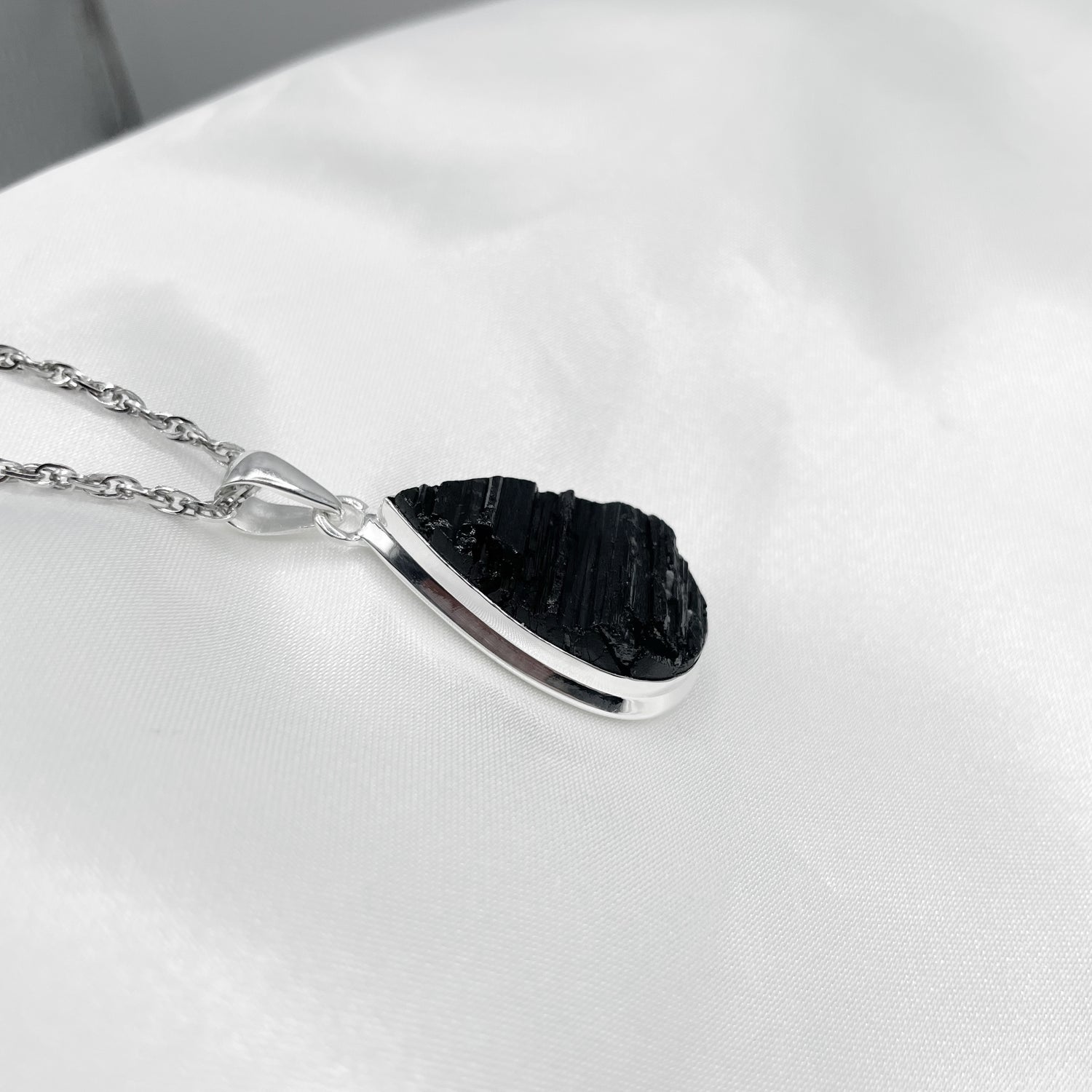Ciondolo Tormalina Nera Grezza Goccia - Argento 925