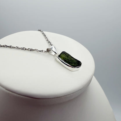 Ciondolo Moldavite Grezza - Argento 925