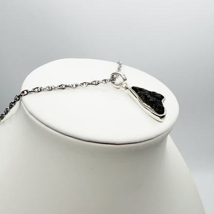 Ciondolo Moldavite Grezza e Argento 925