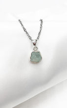 Carica l&#39;immagine nel visualizzatore di Gallery, Ciondolo Aquamarina Grezza Argento 925

