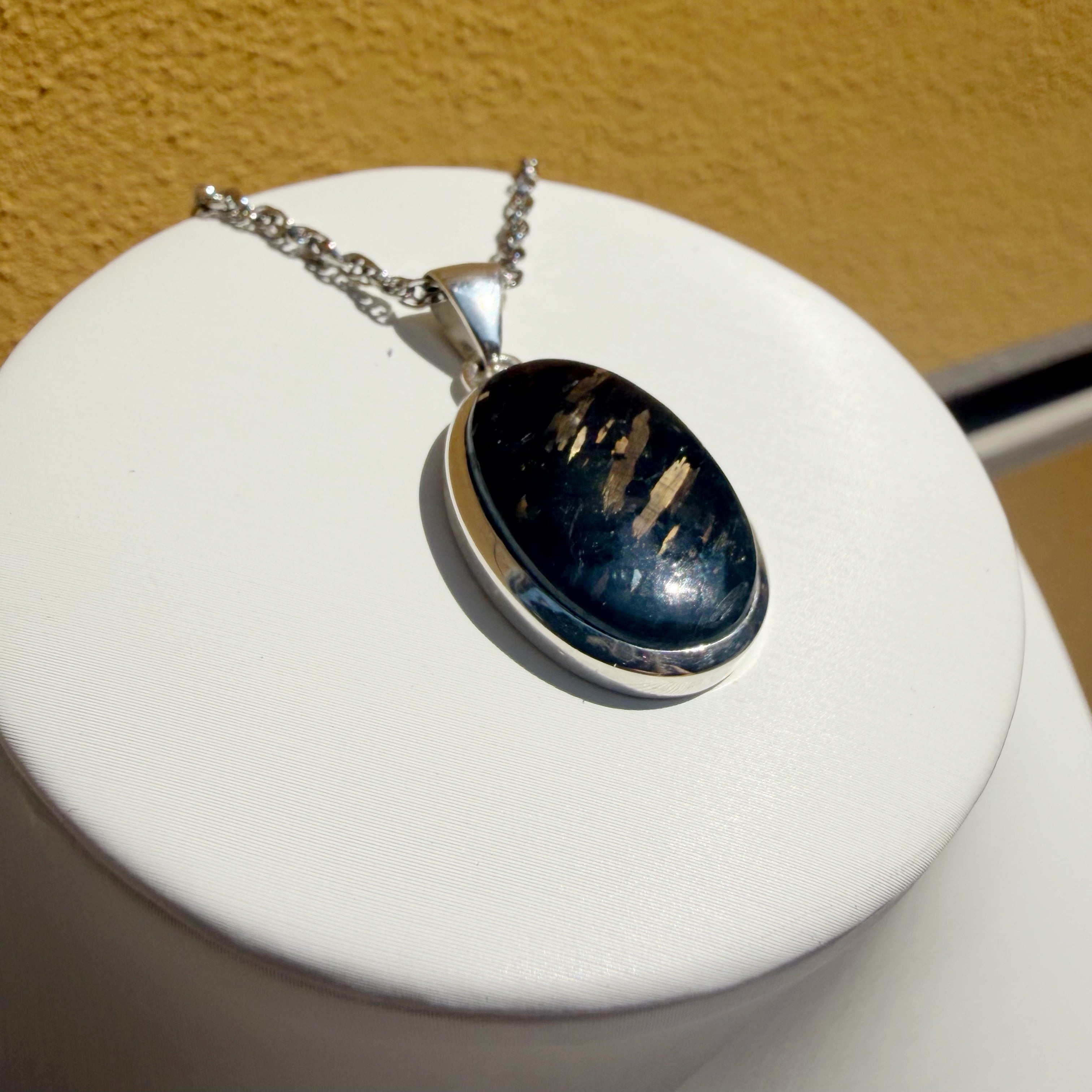 Ciondolo Nuummite Argento 925 - Ovale