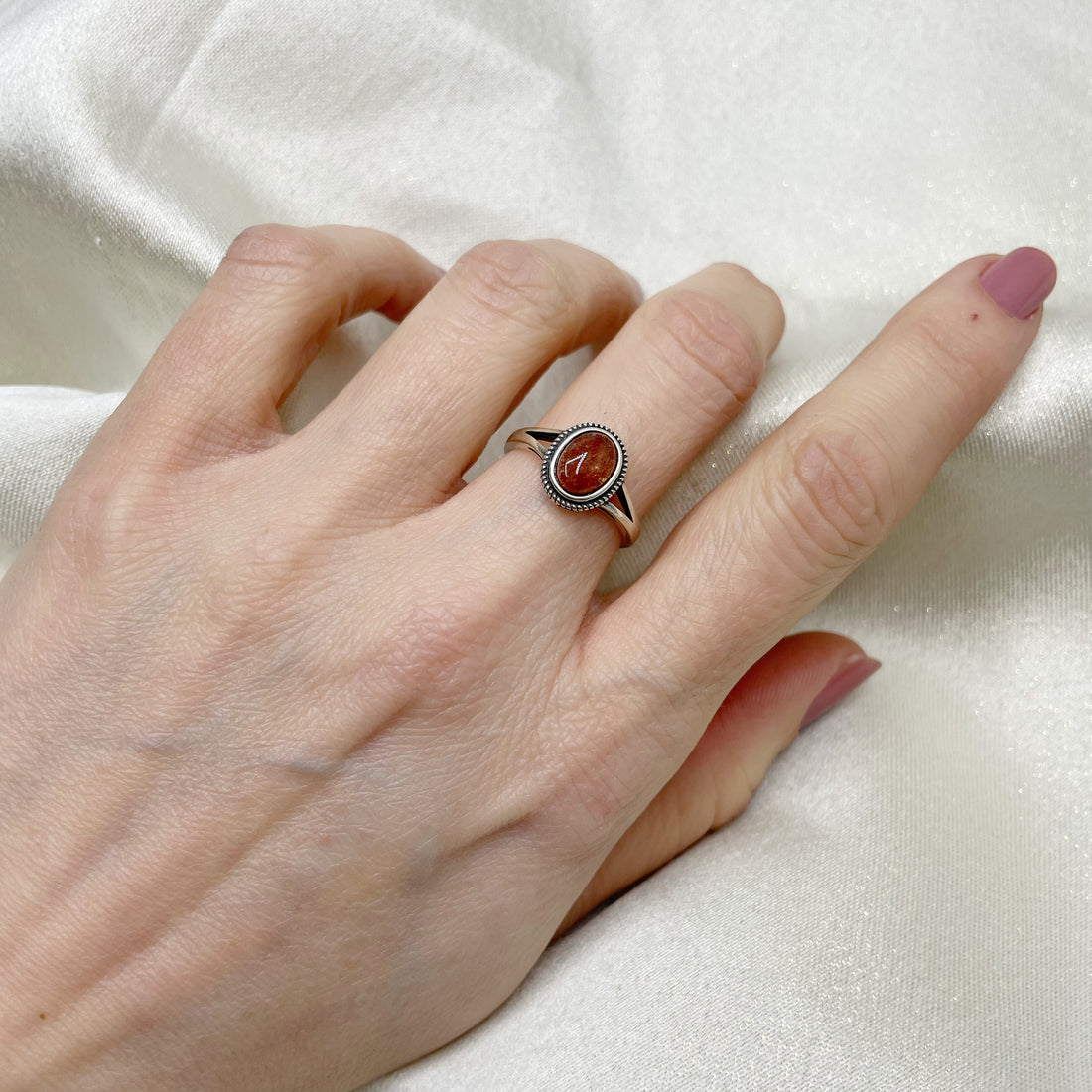 Anello Pietra del Sole e Argento 925
