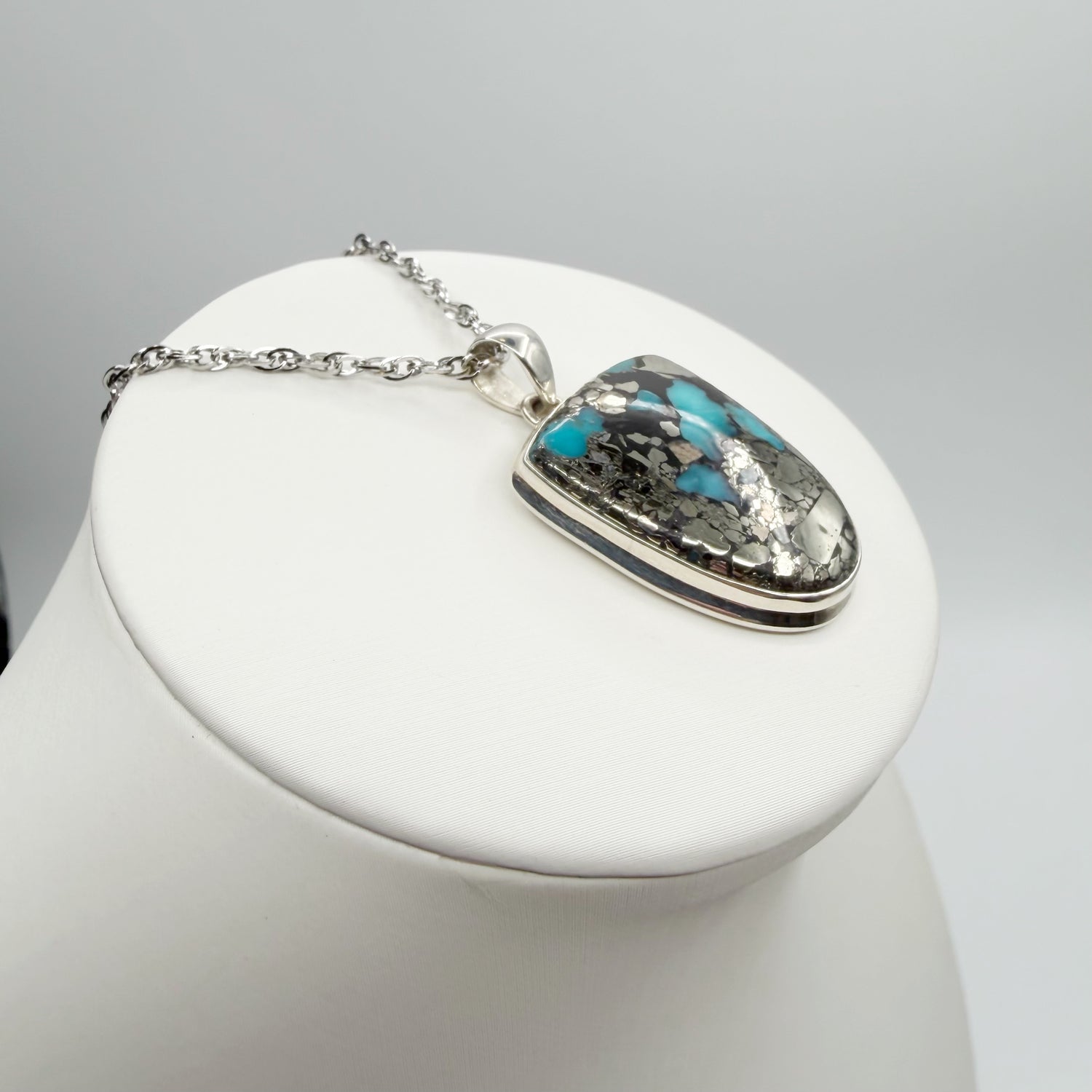 Ciondolo Turchese Naturale in Pirite | Argento 925