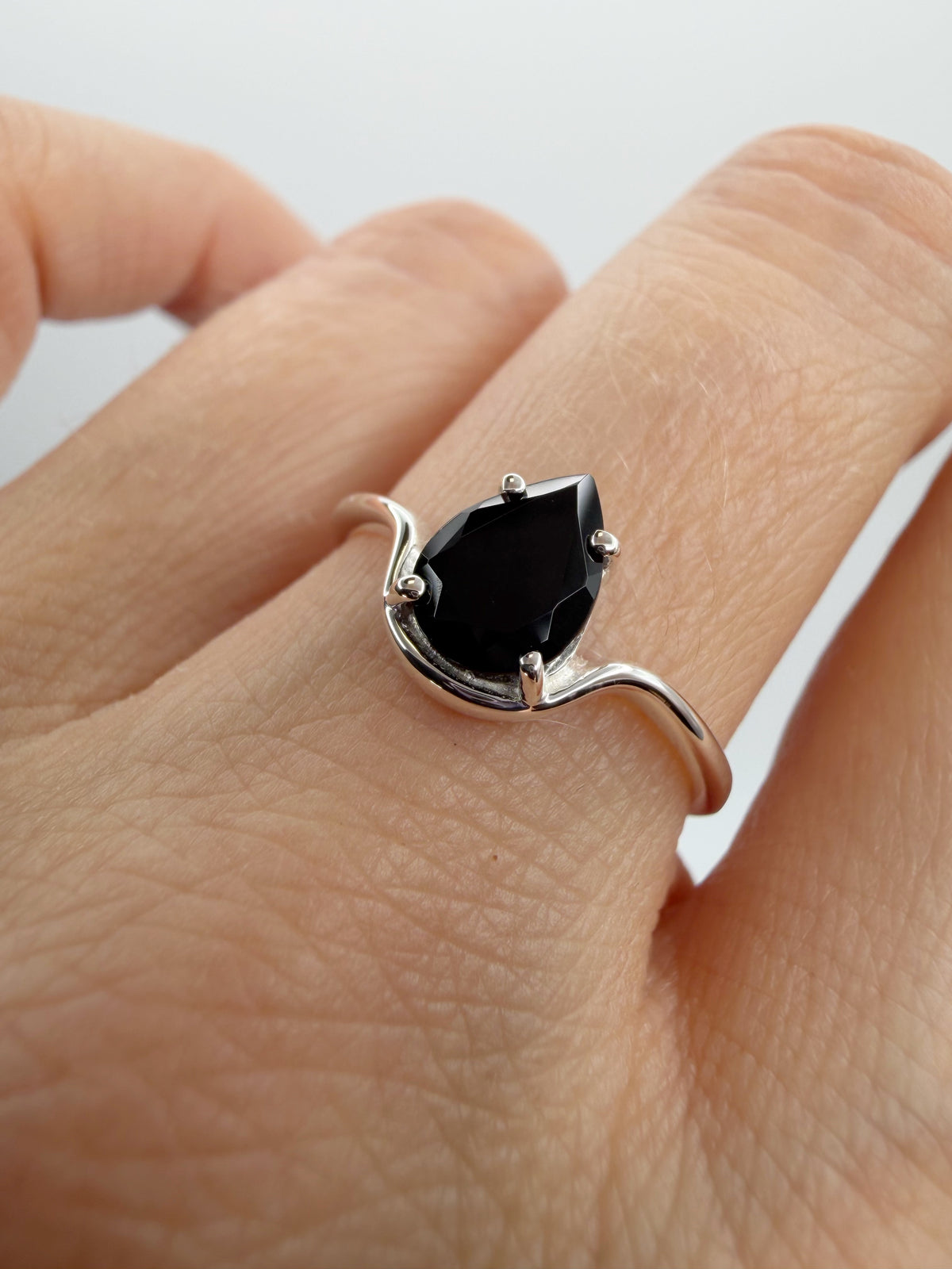 Anello Tormalina Nera a Goccia | Argento 925 - NON REGOLABILE