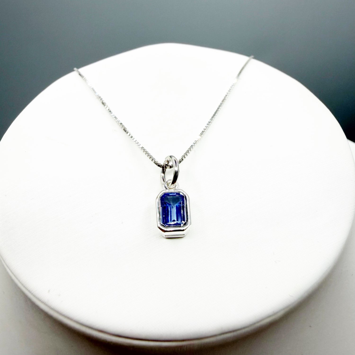 Ciondolo Punto Luce Tanzanite Argento 925 - Rettangolare