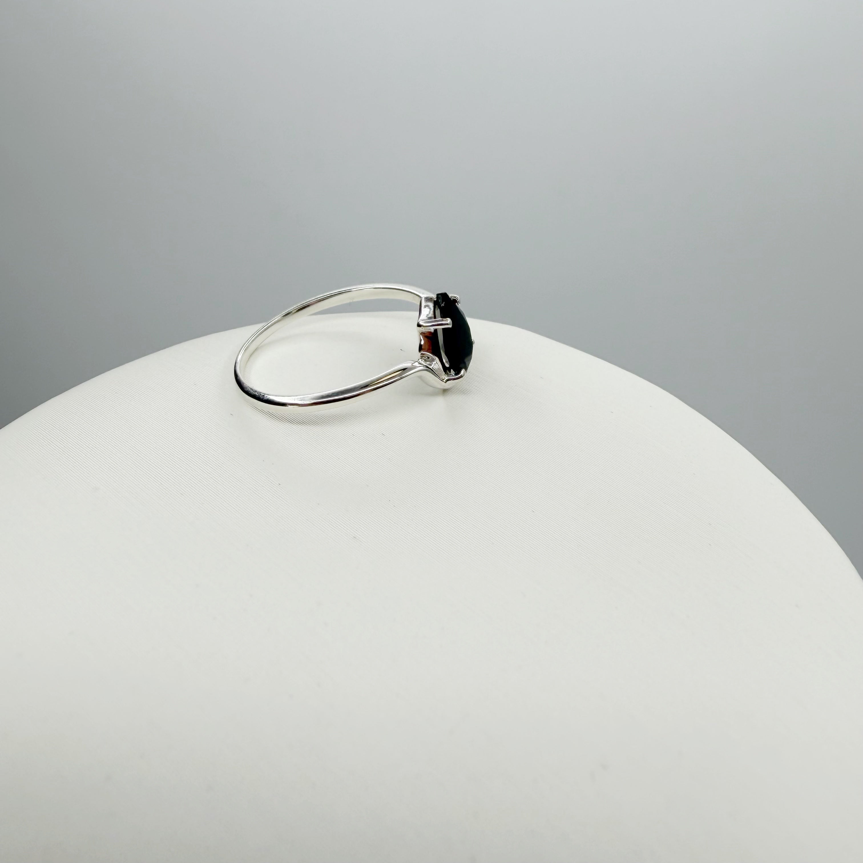 Anello Tormalina Nera a Goccia | Argento 925 - NON REGOLABILE