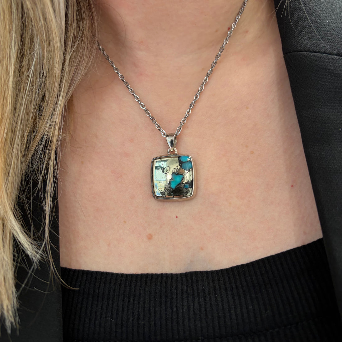 Ciondolo Turchese Naturale in Pirite | Argento 925 - Quadrato
