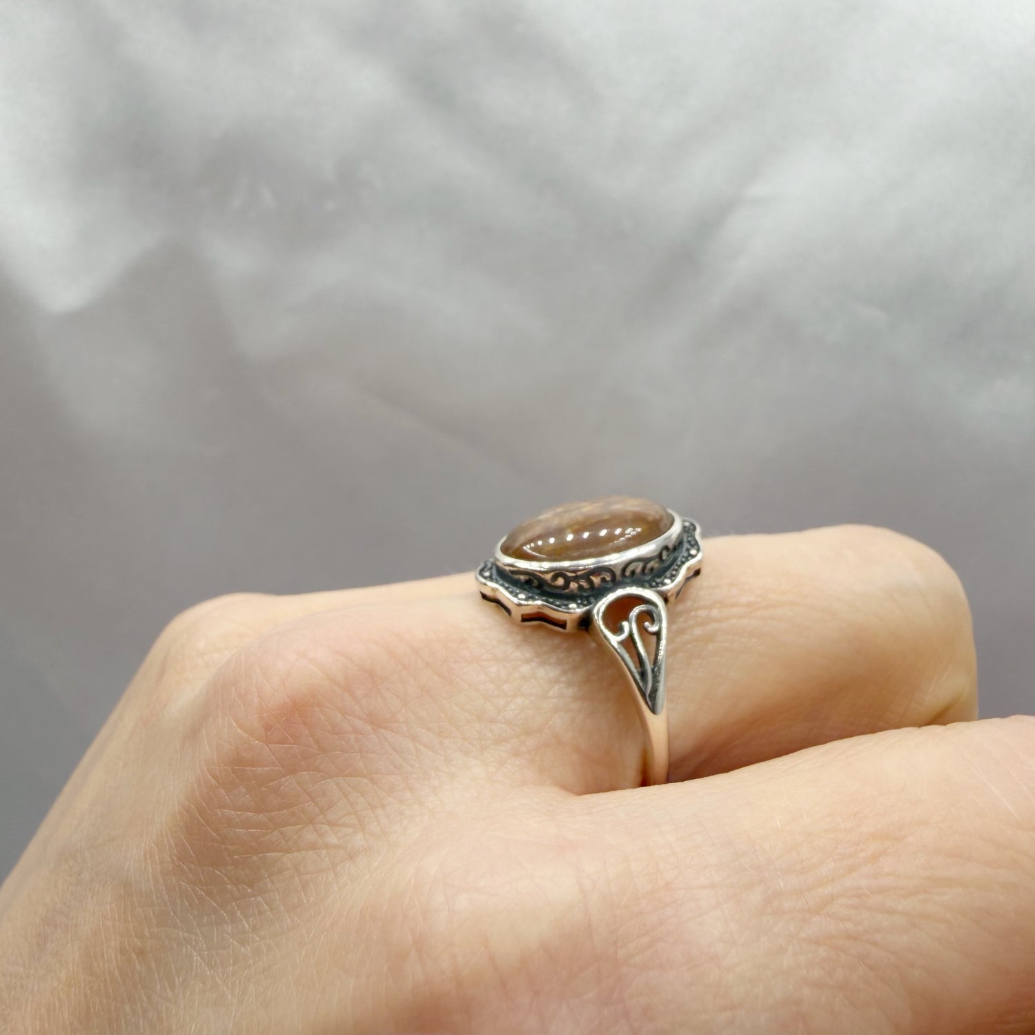Anello Pietra del Sole e Argento 925