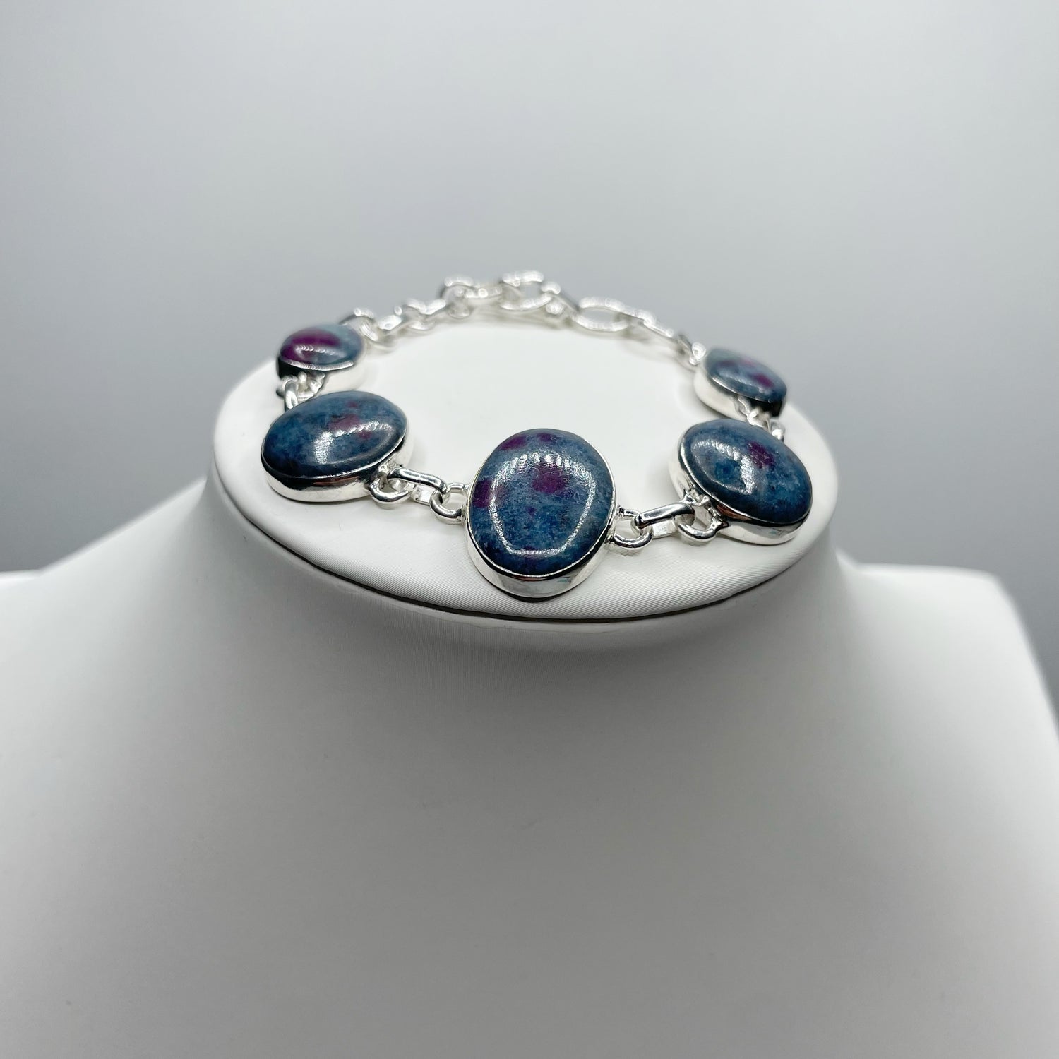 Bracciale Rubino in Cianite - Argento 925 - Ovale