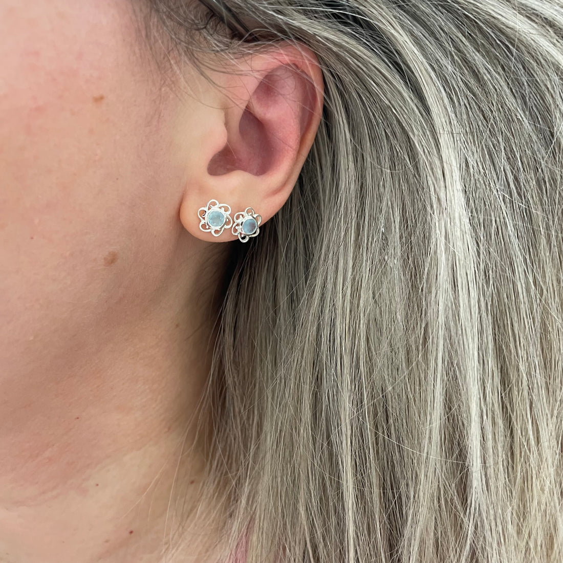 Orecchini a Lobo Acquamarina Fiore - Argento 925
