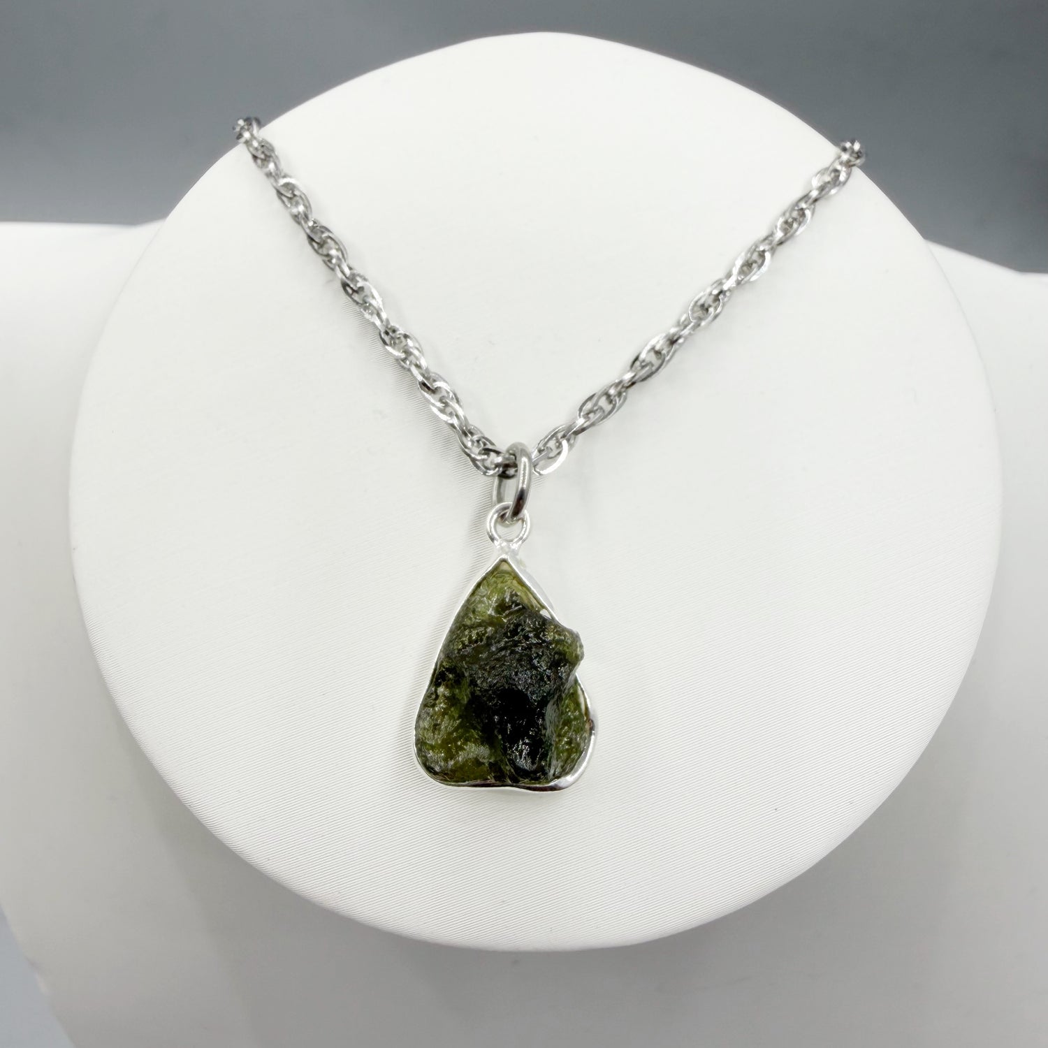 Ciondolo Moldavite Grezza e Argento 925