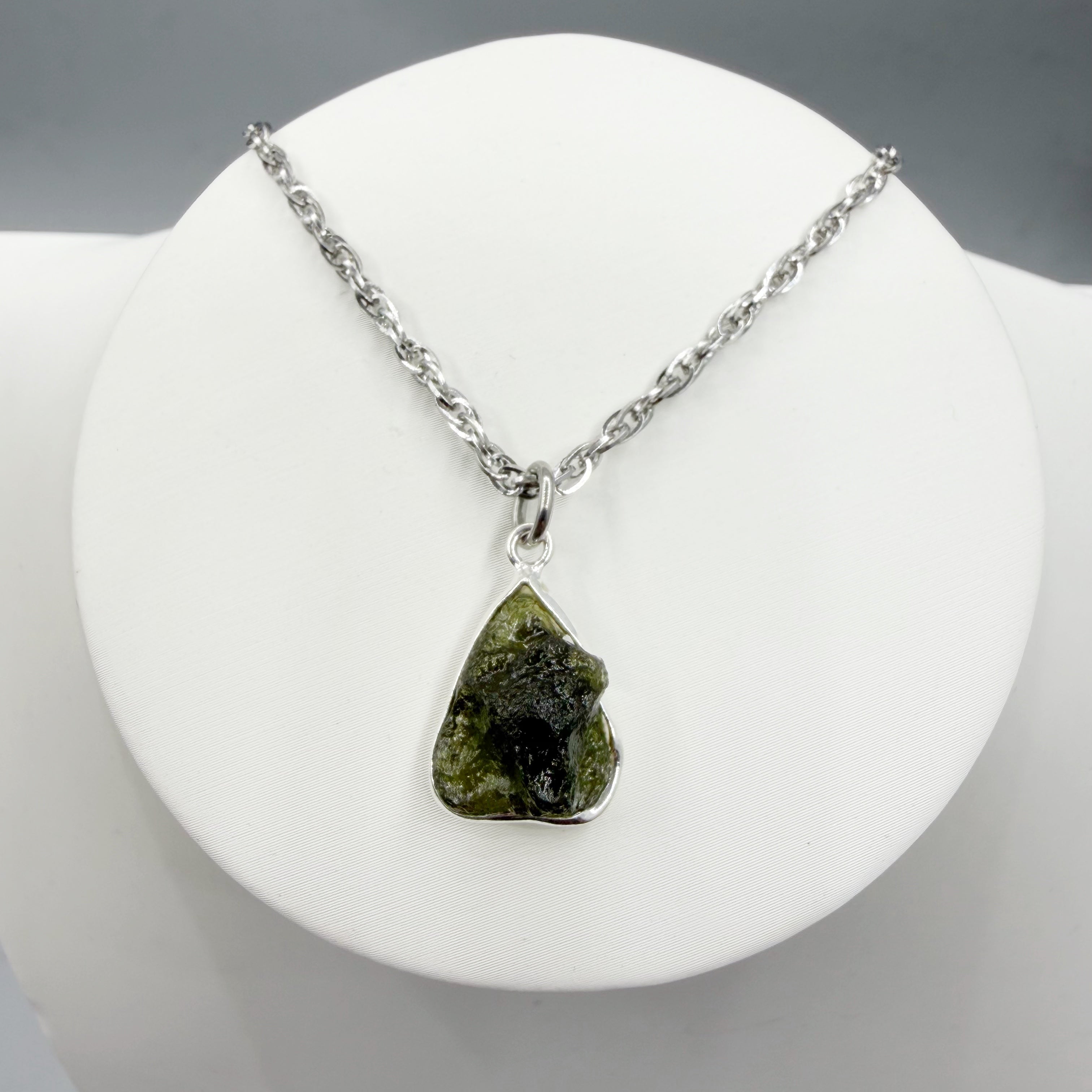 Ciondolo Moldavite Grezza e Argento 925